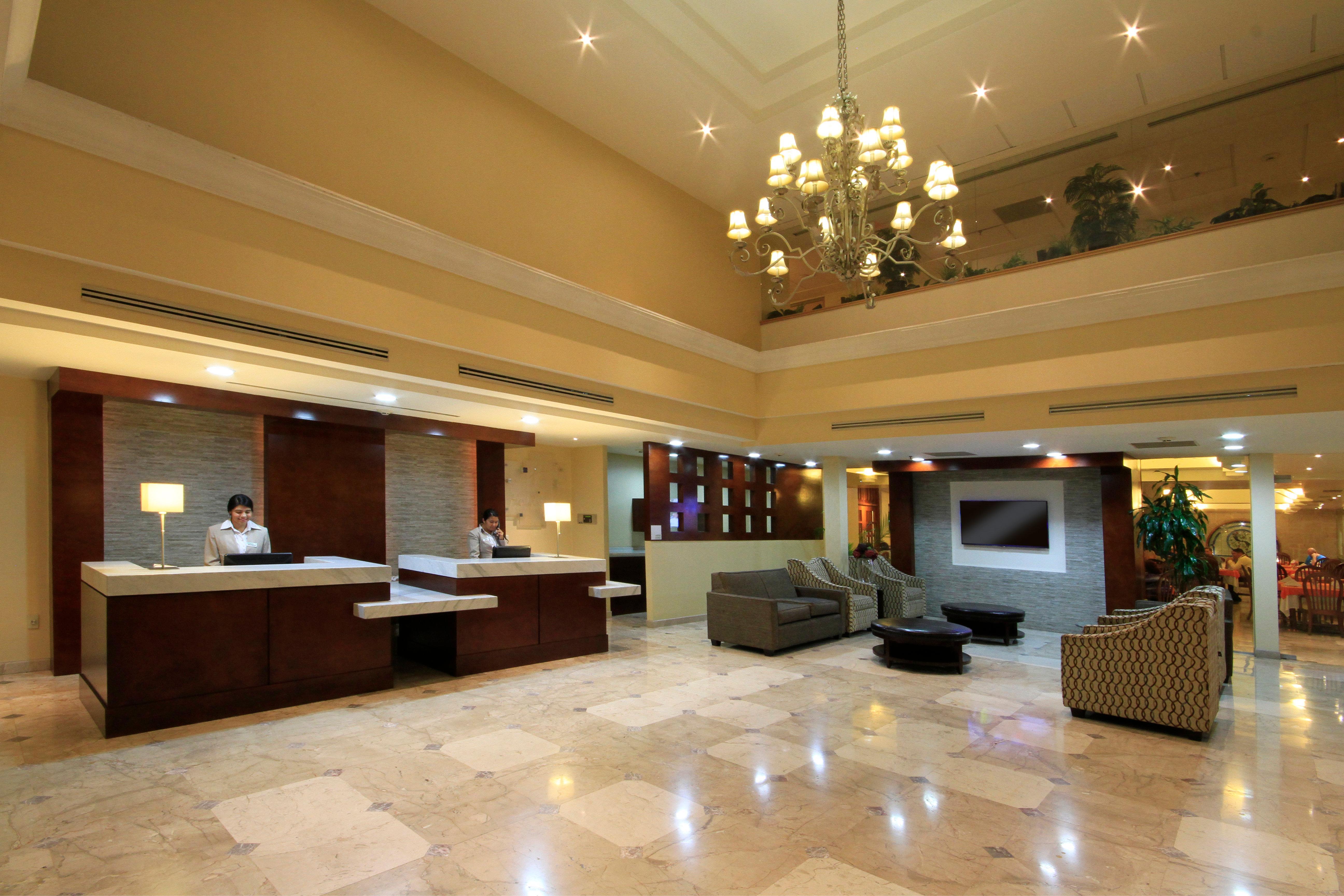 Holiday Inn Monclova By Ihg Esterno foto