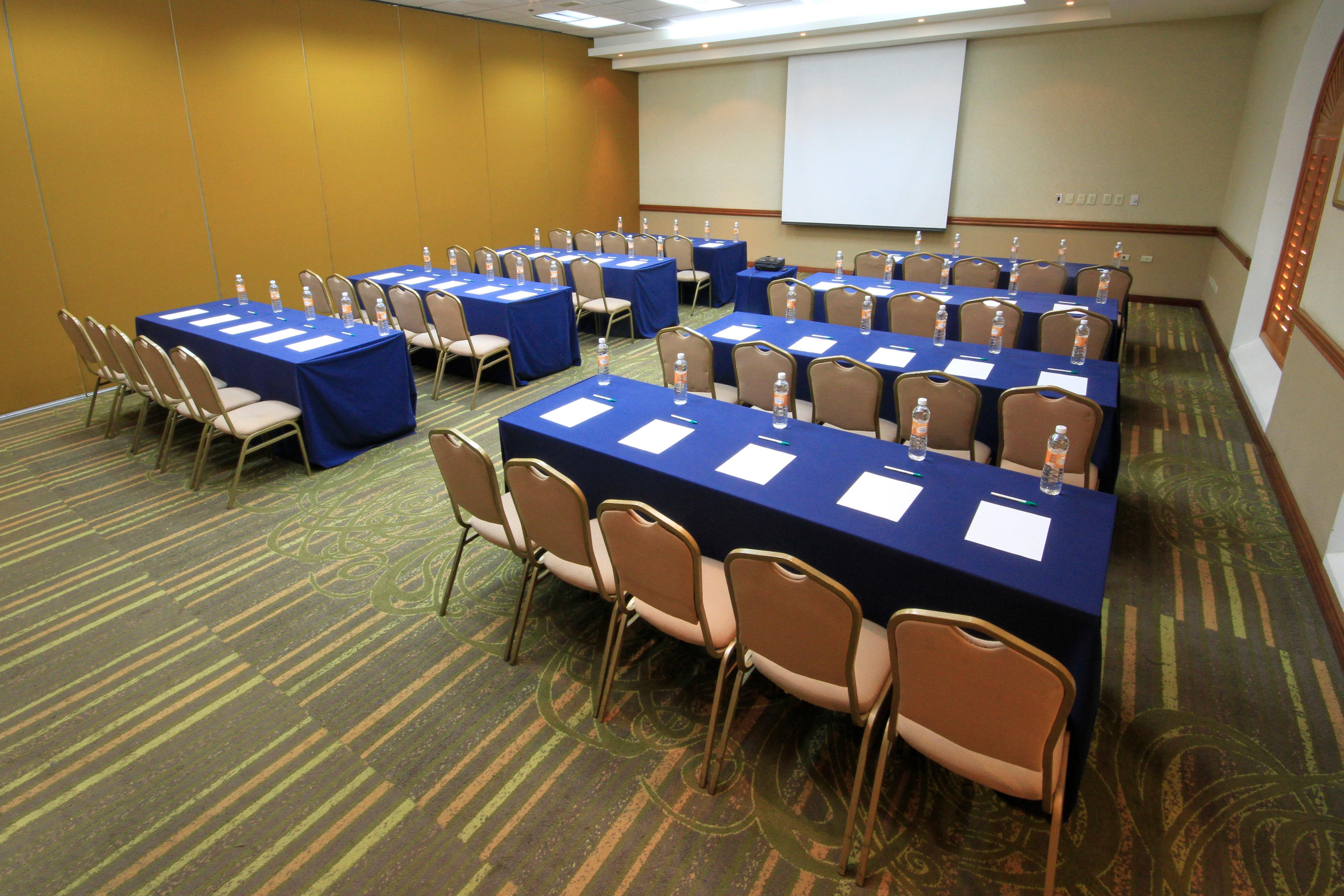 Holiday Inn Monclova By Ihg Esterno foto