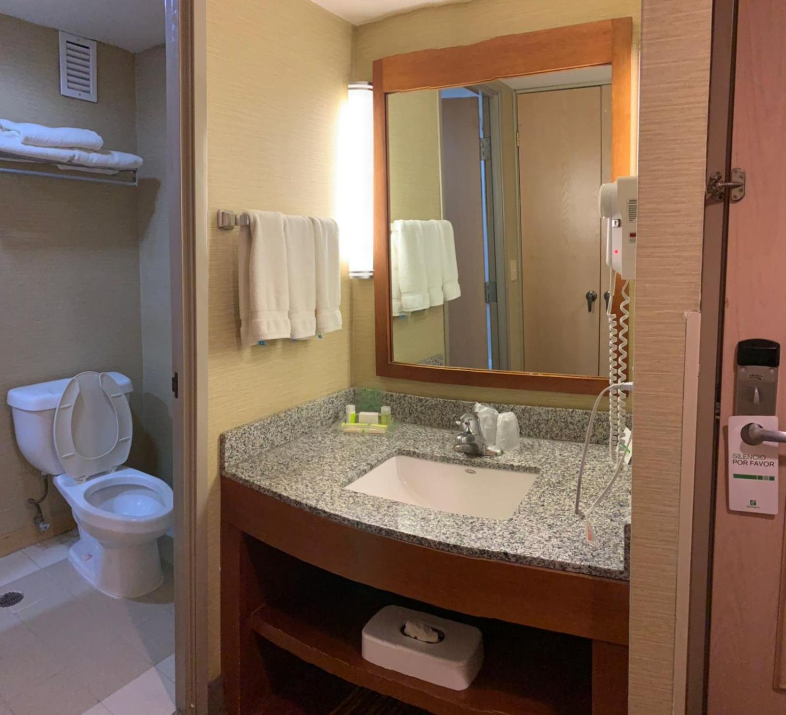 Holiday Inn Monclova By Ihg Esterno foto