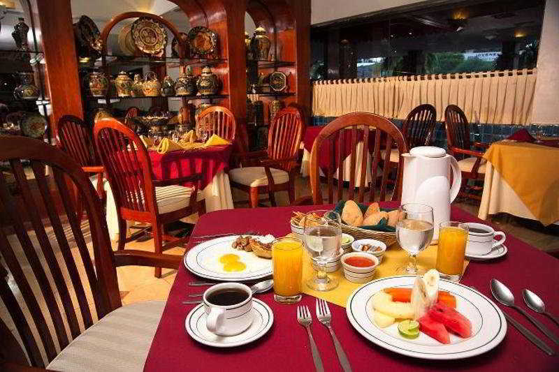 Holiday Inn Monclova By Ihg Esterno foto